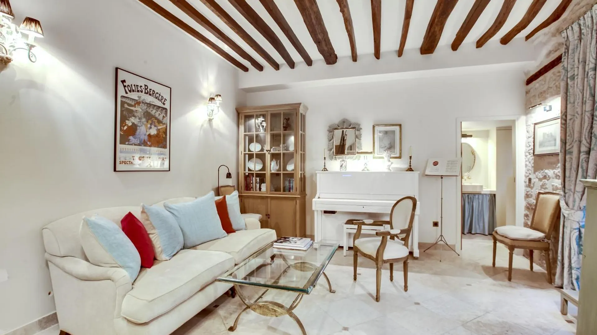 Parisian House Apartment