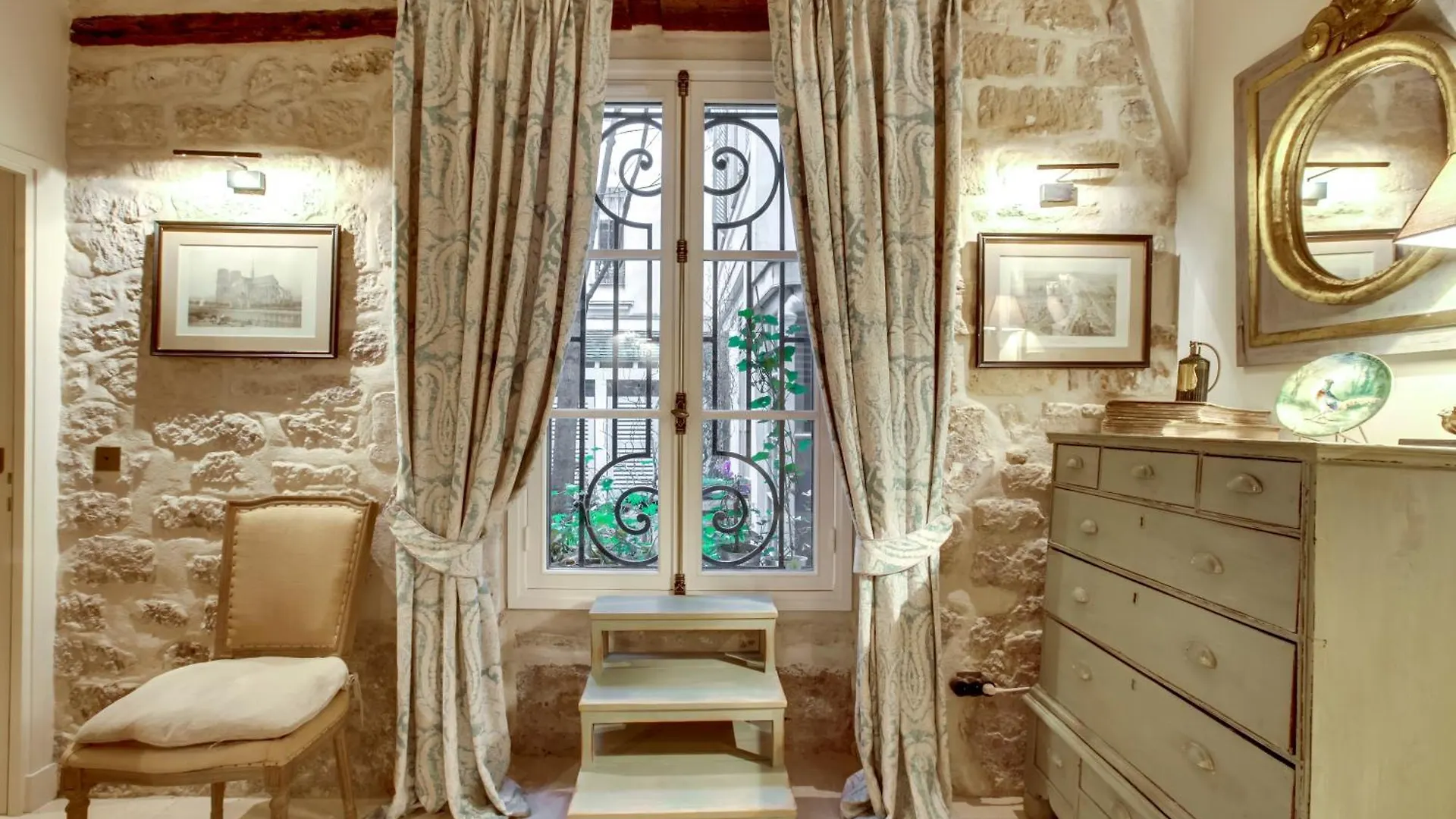 דירות Parisian House צרפת